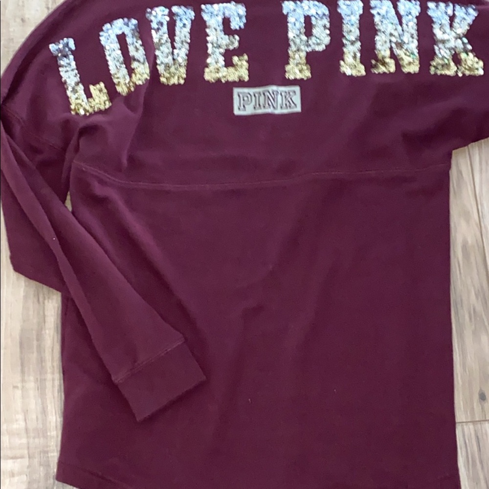 Vs sweater